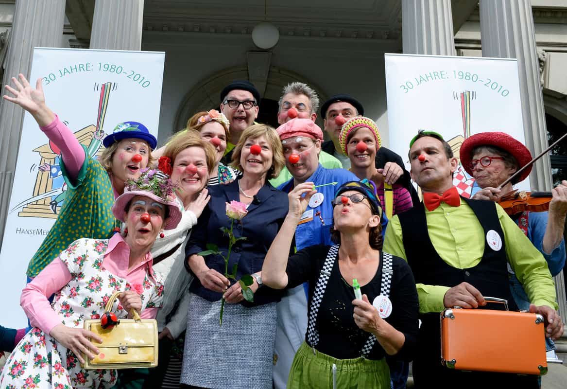 Die Klinik-Clowns Hamburg mit Daniela Schadt, Lebensgefährtin des Bundespräsidenten